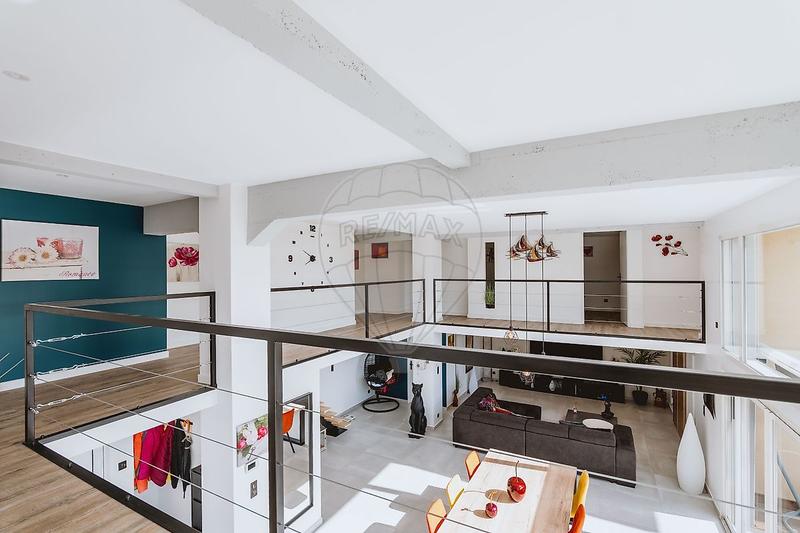 Appartement - 171 m² - 6 pièces