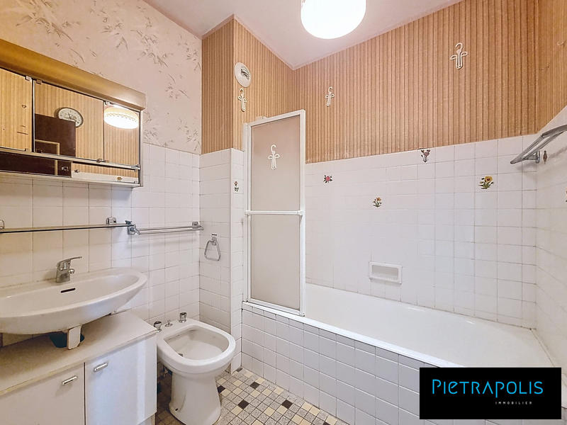 Appartement - 79 m² - 3 pièces