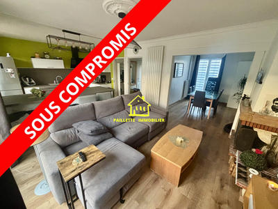 Maison - 94 m² - 5 pièces