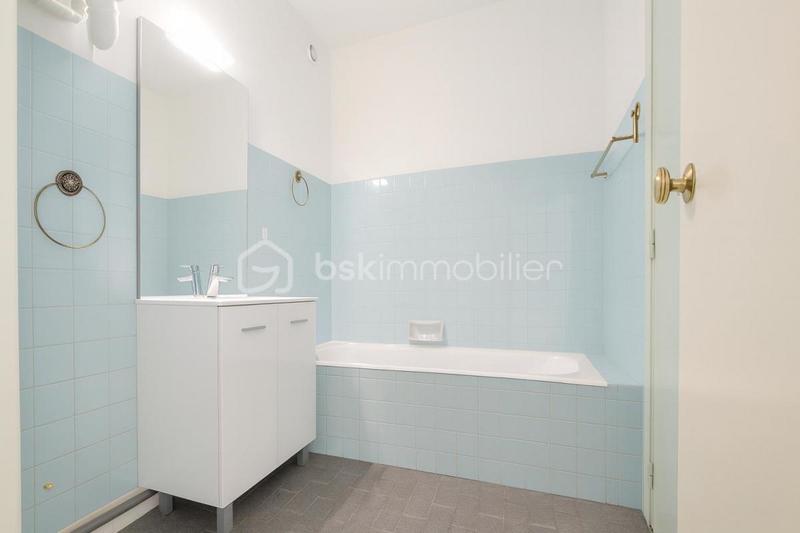 Appartement - 75 m² - 4 pièces