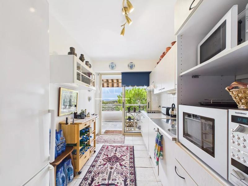 Appartement - 80 m² - 3 pièces