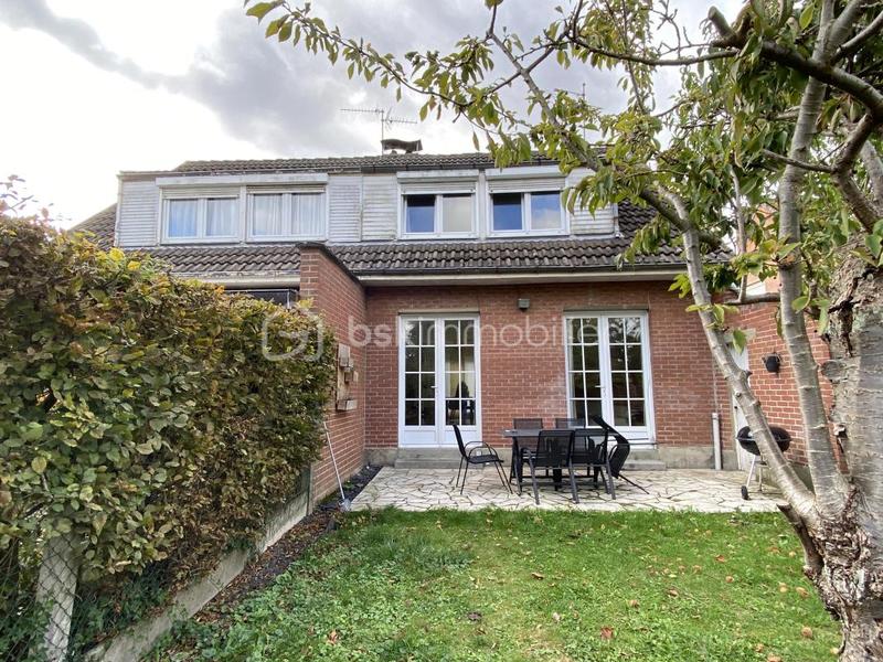 Maison - 89 m² - 4 pièces