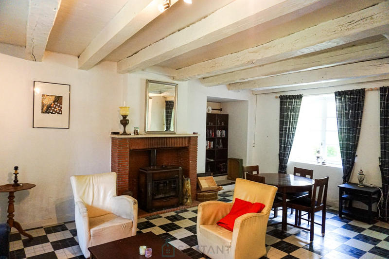 Maison - 380 m² - 12 pièces