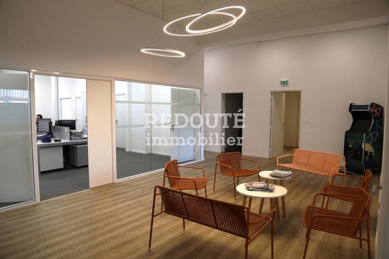 Bureau - 250 m² - 5 pièces