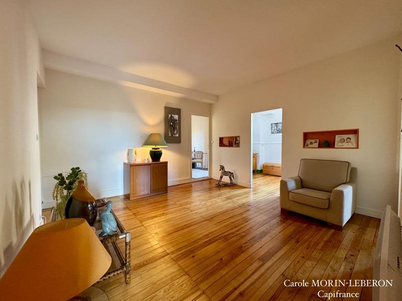 Maison de ville - 320 m² - 13 pièces