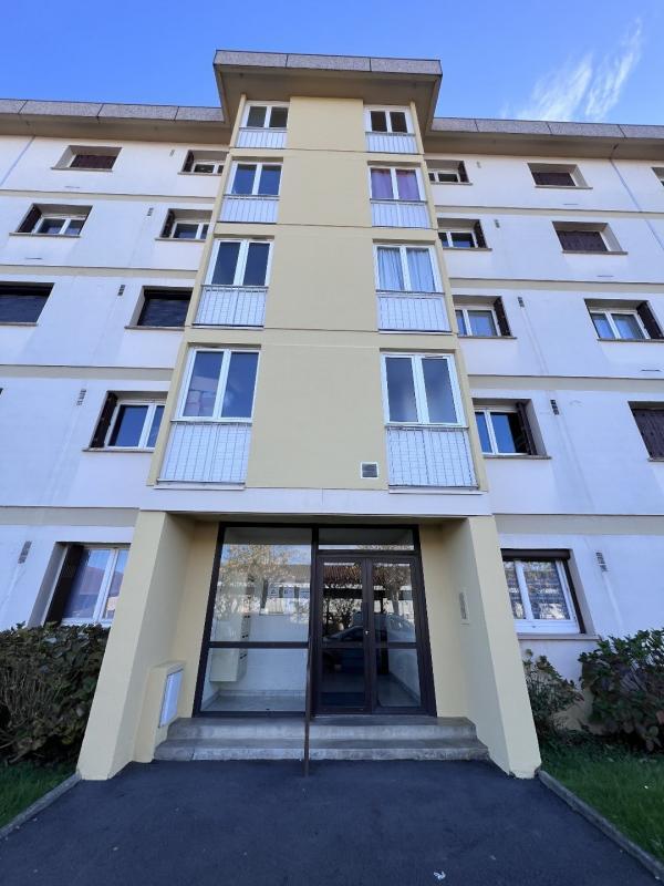 Appartement - 82 m² - 4 pièces