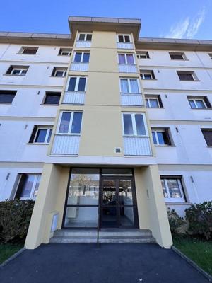 Appartement - 82 m² - 4 pièces