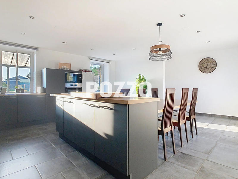 Maison - 173 m² - 7 pièces