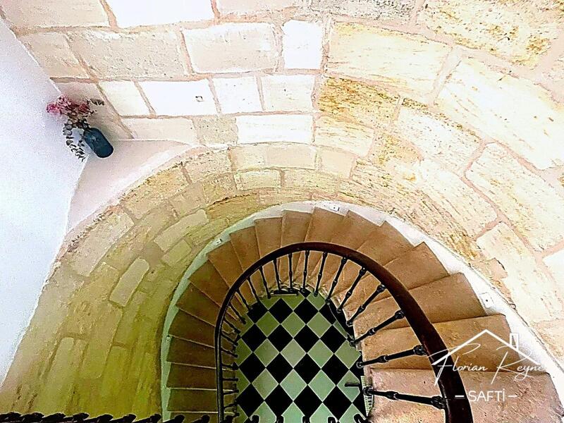 Maison - 178 m² - 7 pièces