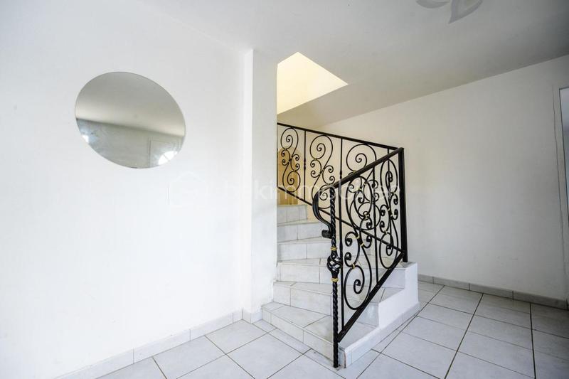 Maison traditionnelle - 152 m² - 6 pièces