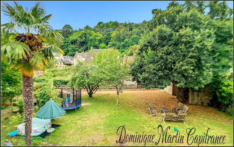 Maison - 218 m² - 10 pièces