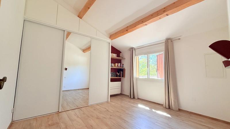 Maison - 185 m² - 7 pièces