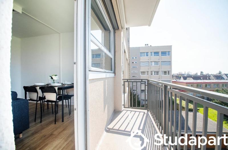 Chambre - 10 m² - 1 pièce