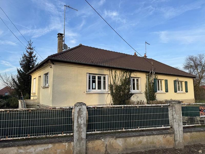 Maison - 80 m² - 5 pièces
