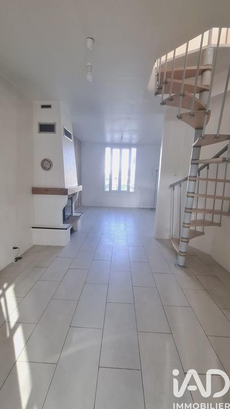 Maison - 93 m² - 4 pièces