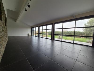 Maison - 180 m² - 4 pièces