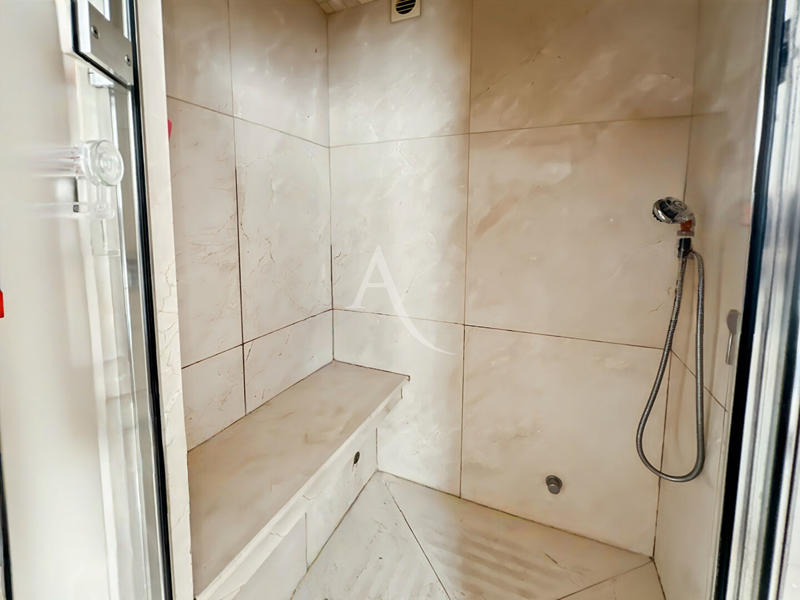 Appartement - 63 m² - 2 pièces