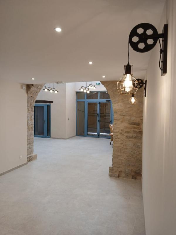 Local d'activité / Entrepôt - 180 m²