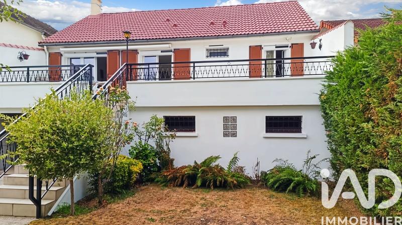 Maison - 80 m² - 5 pièces