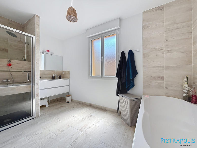 Duplex - 180 m² - 6 pièces