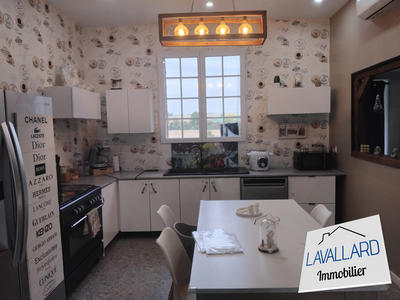 Maison - 76 m² - 4 pièces