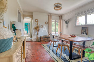 Maison - 200 m² - 7 pièces