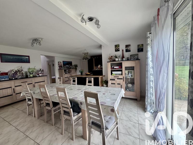 Maison - 147 m² - 8 pièces