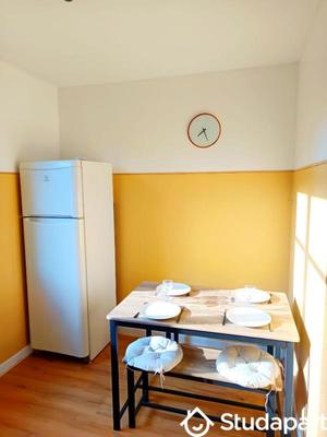 Chambre - 12 m² - 1 pièce