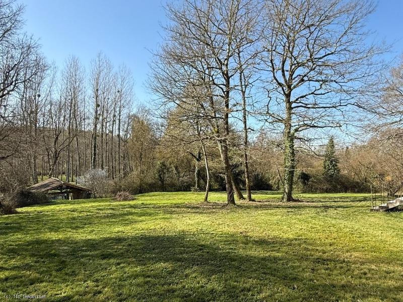 Propriété - 172 m² - 7 pièces