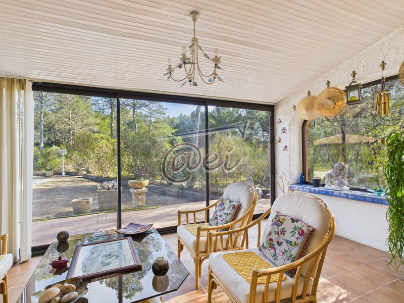 Villa - 214 m² - 7 pièces