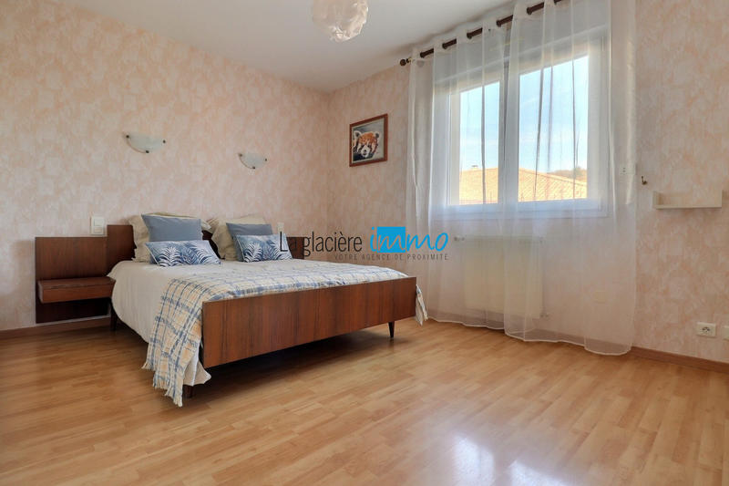 Maison traditionnelle - 155 m² - 6 pièces