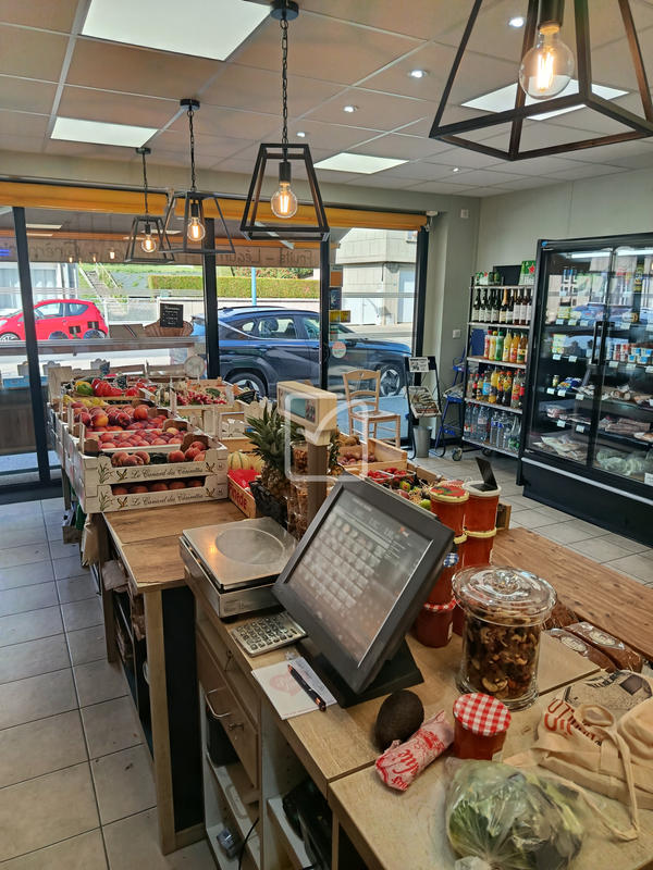 Fonds de commerce - Magasins - 70 m²