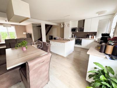 Maison traditionnelle - 124 m² - 5 pièces