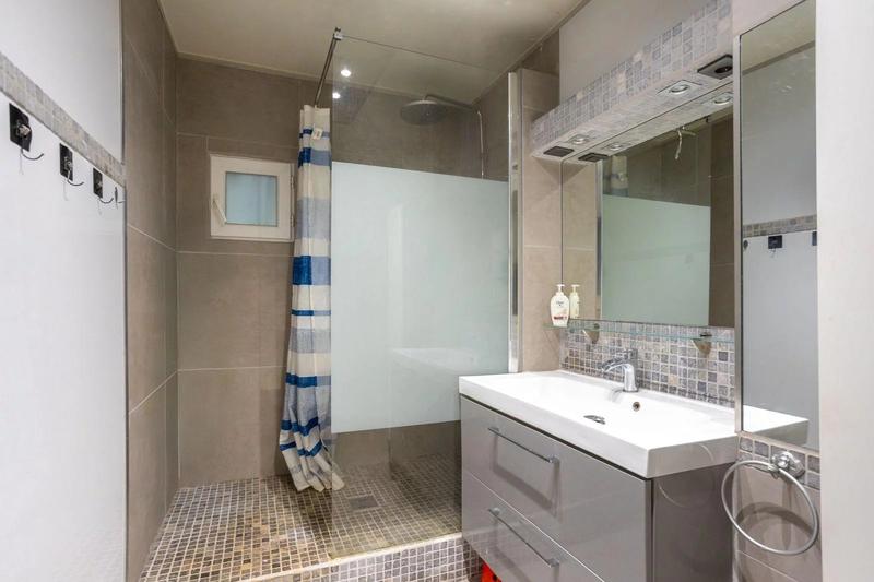 Appartement - 196 m² - 6 pièces