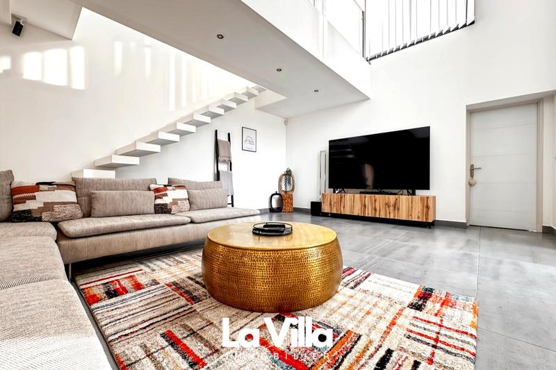 Maison - 194 m² - 5 pièces