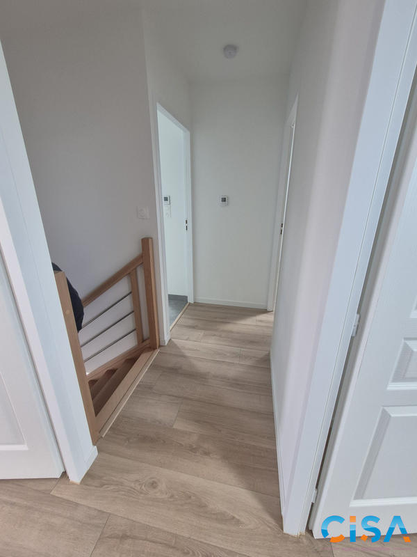 Maison traditionnelle - 96 m² - 4 pièces