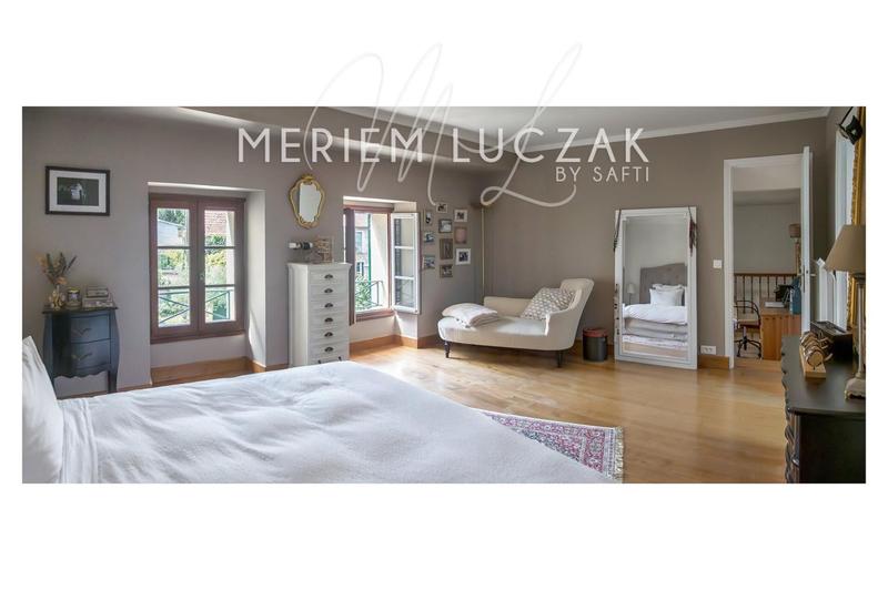 Maison - 180 m² - 7 pièces