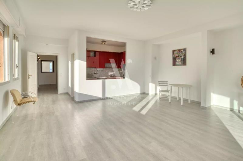 Appartement - 111 m² - 4 pièces