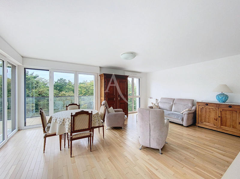 Appartement - 91 m² - 4 pièces