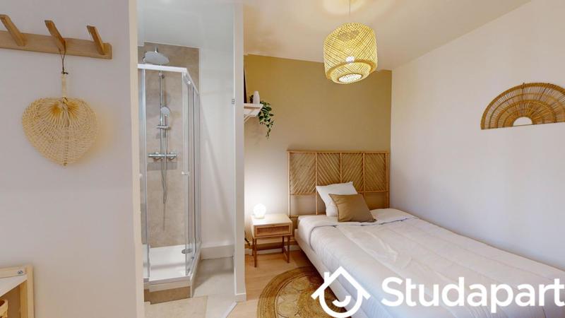 Chambre - 11 m² - 1 pièce