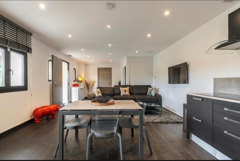 Villa - 193 m² - 3 pièces