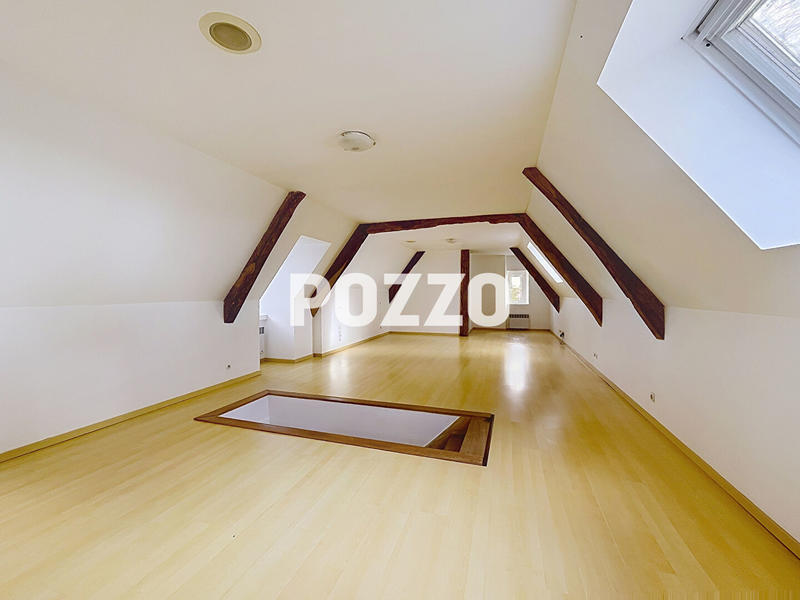 Maison - 195 m² - 4 pièces