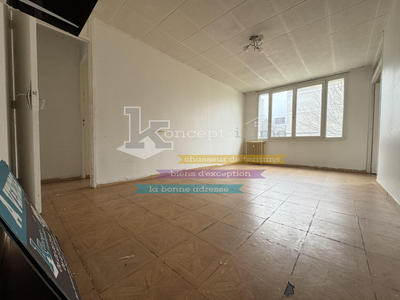 Appartement - 64 m² - 4 pièces