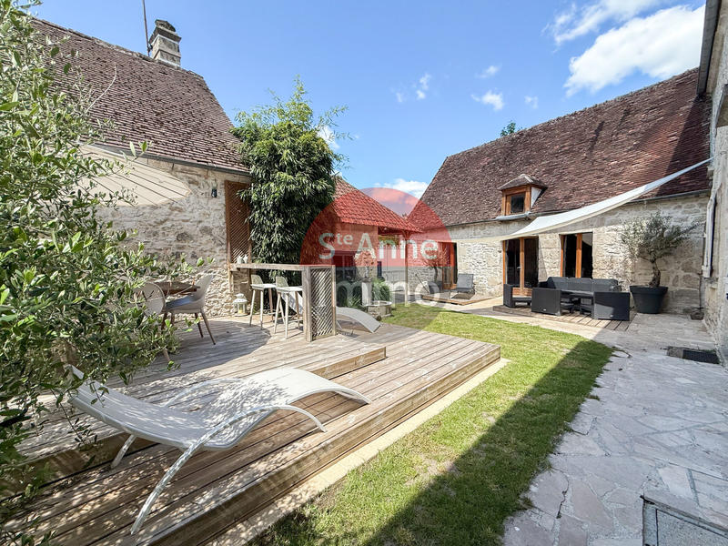 Maison - 177 m² - 7 pièces