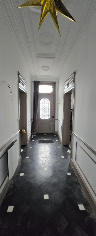 Maison - 184 m² - 7 pièces