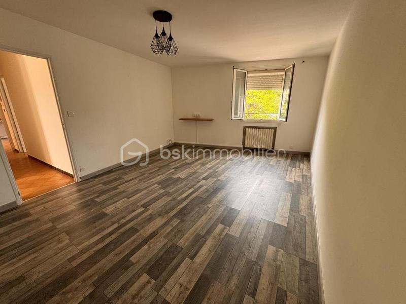 Immeuble - 150 m² - 7 pièces