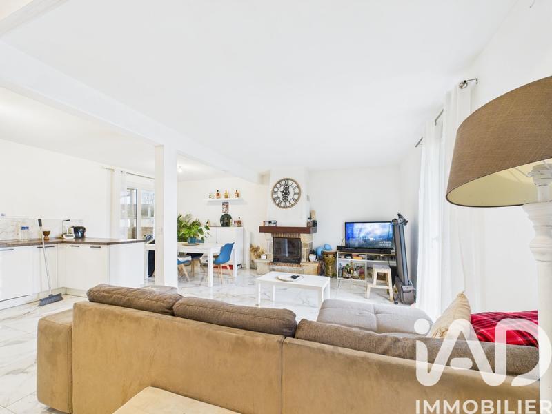 Maison - 96 m² - 5 pièces