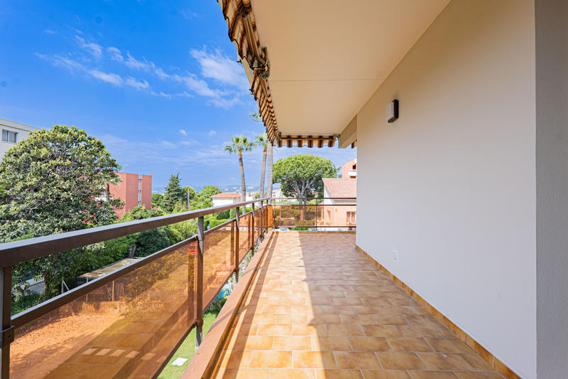 Appartement - 132 m² - 4 pièces