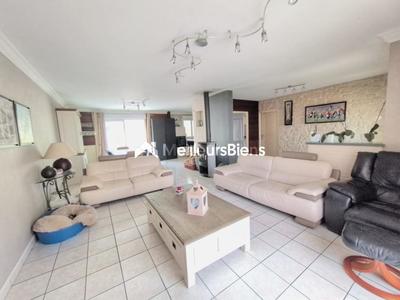 Maison - 166 m² - 7 pièces