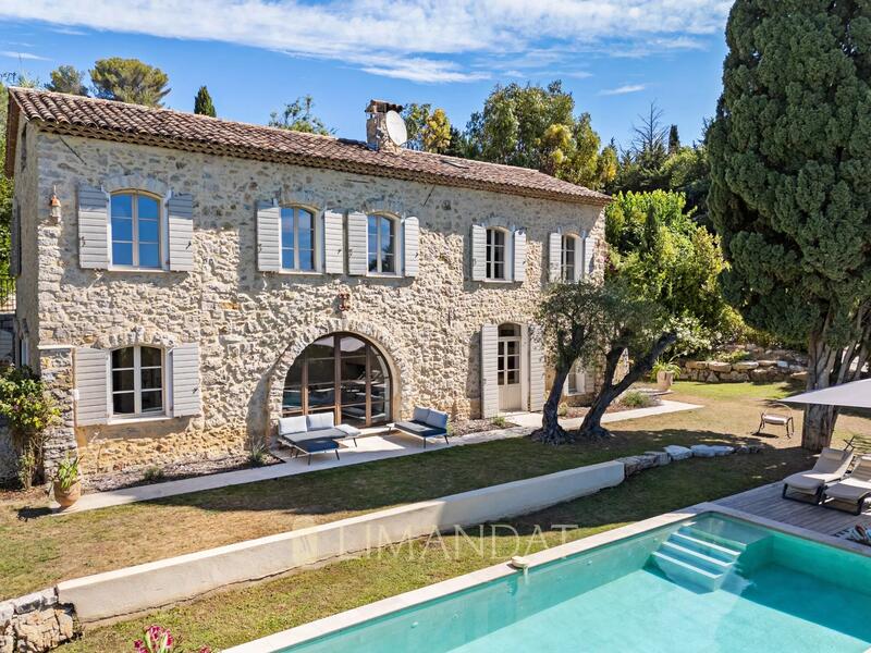 Bastide - 199 m² - 6 pièces